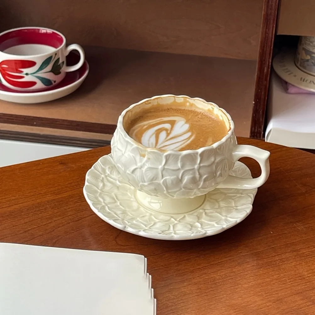 French Cream Relief Coffee Cup - огляд і ціна Coffee Tea Set
