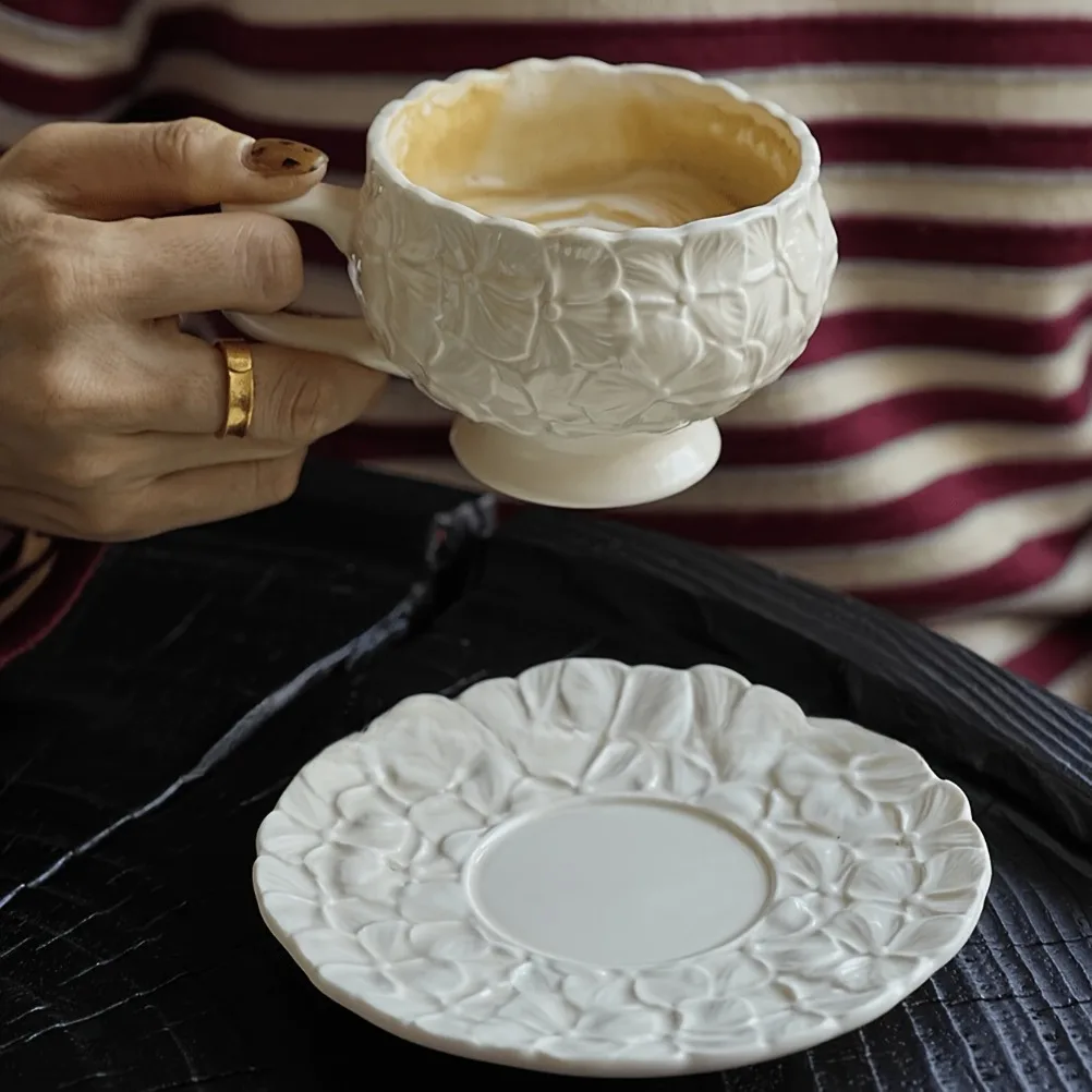 French Cream Relief Coffee Cup - огляд і ціна Coffee Tea Set