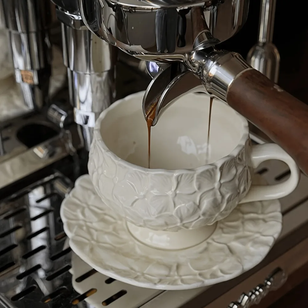 French Cream Relief Coffee Cup - огляд і ціна Coffee Tea Set